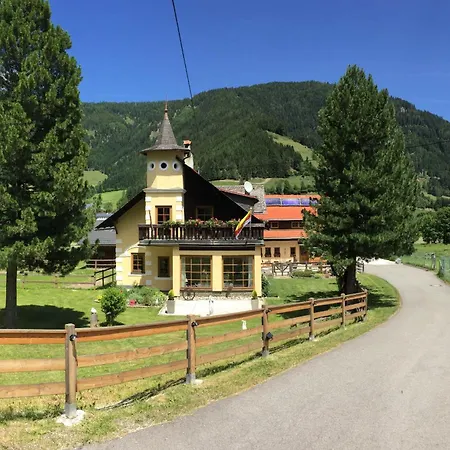 Gurkhof 아파트 Gnesau